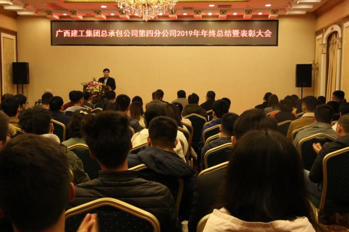 5.2聚会现场。。。。陈华蓉 摄700.JPG