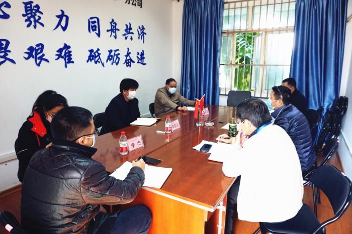 2聚会现场。。。。。。谢微旋 摄700.jpg