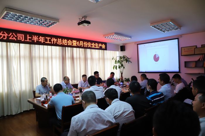 聚会现场。。。。杨钰 摄 (2).jpg