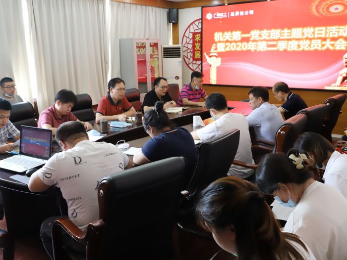 聚会现场。。。谭龙摄.jpg