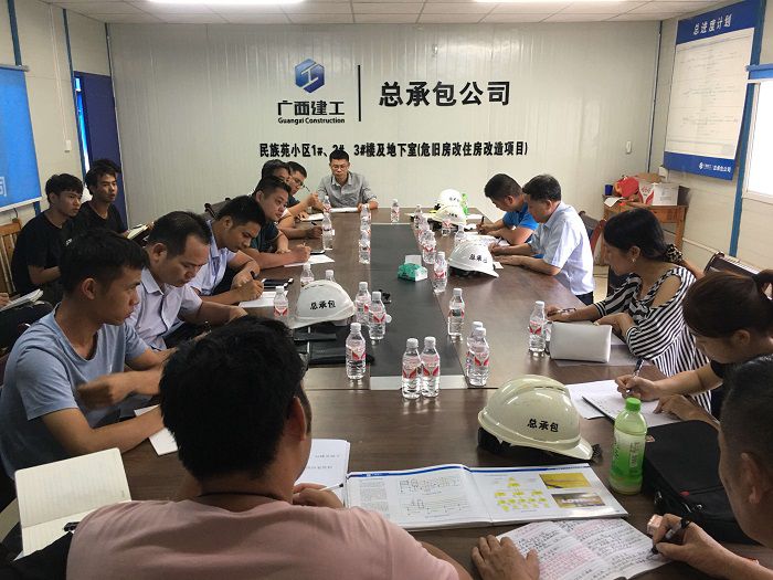 聚会现场。。。。。 梁爽 摄.jpg