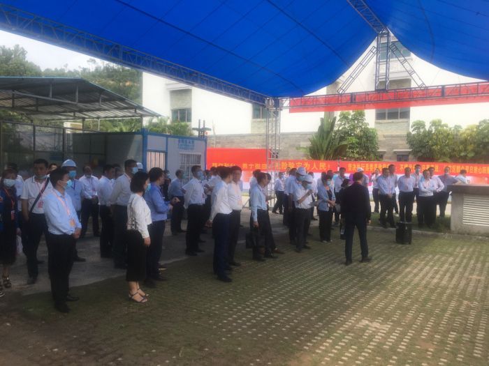 52视察现场。。。刘彩凤 摄.jpg
