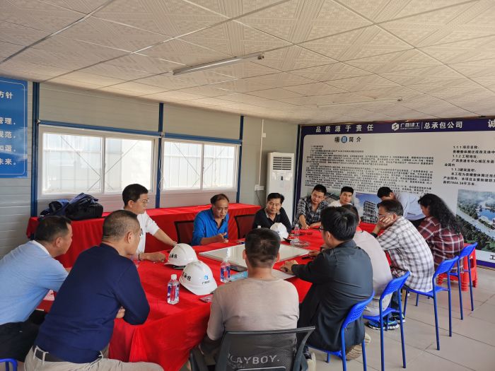 聚会现场。。。陆大南 摄.jpg