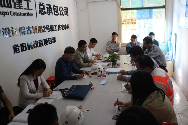 聚会现场。。。。。。张钊林 摄.jpg