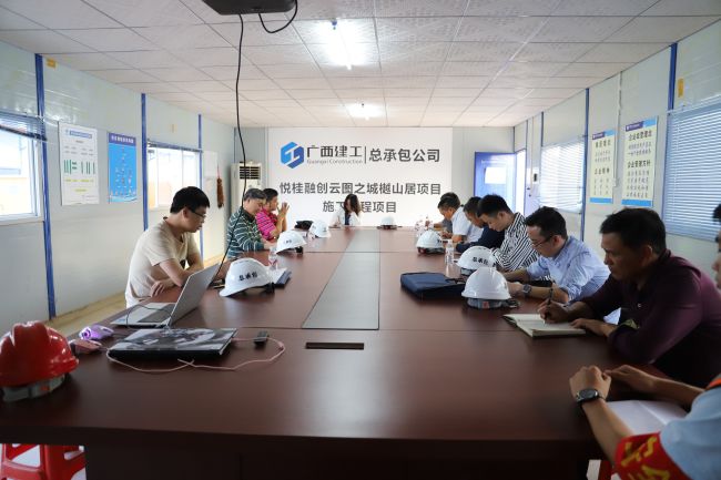 8聚会现场。。。。杨钰 摄.jpg