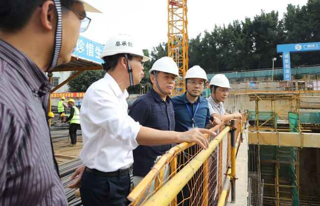直属分公司中国—东盟医疗保健相助中心（广西）项目部冲刺四序度目的完成量凌驾三分之二.jpg