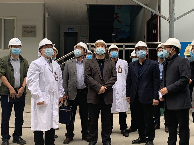 视察项目现场。。。。。唬黄琛晗 摄（修图）.jpg