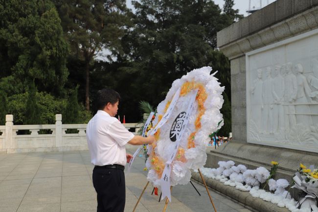 整理挽联。。。。。杨钰 摄（修图）.jpg