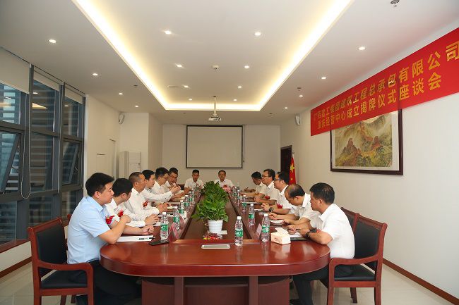 座谈会现场。。。。。。杨桂峰 摄（修图）.jpg