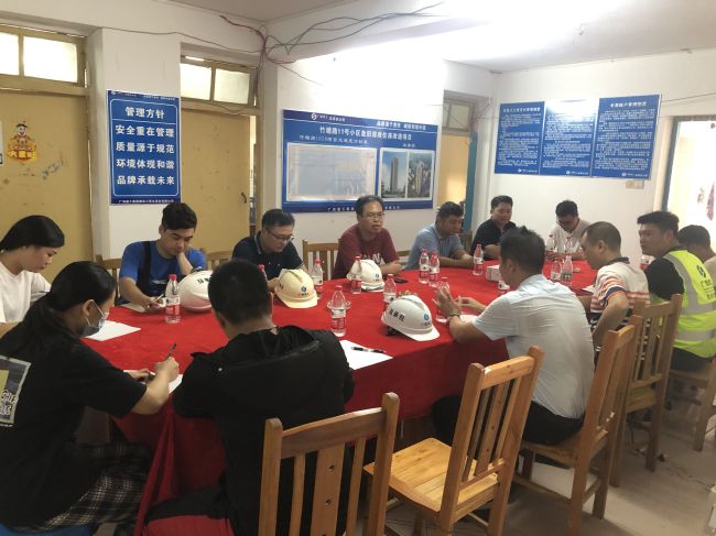 0.1聚会现场。。吴安华  摄.jpg