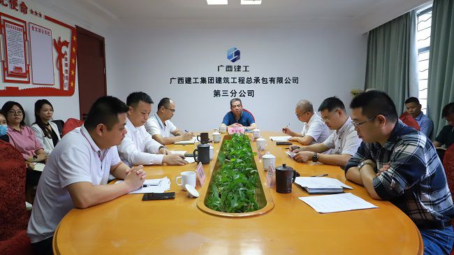 聚会现。。。。。ㄐ尥迹.jpg