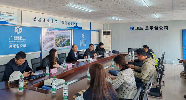 聚会现场242424.jpg